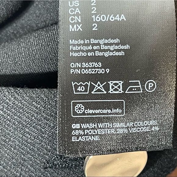 H&M || Black Pencil Skirt || 2 - Picture 4 of 4